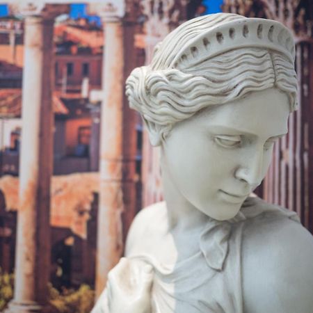B&B La Finestra Di Fronte Rome Luaran gambar
