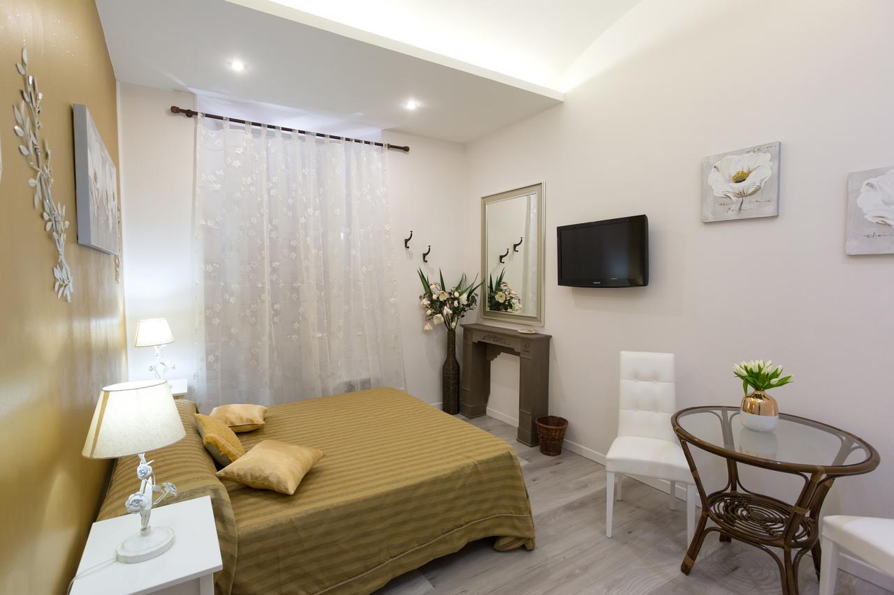 B&B La Finestra Di Fronte Rome Luaran gambar