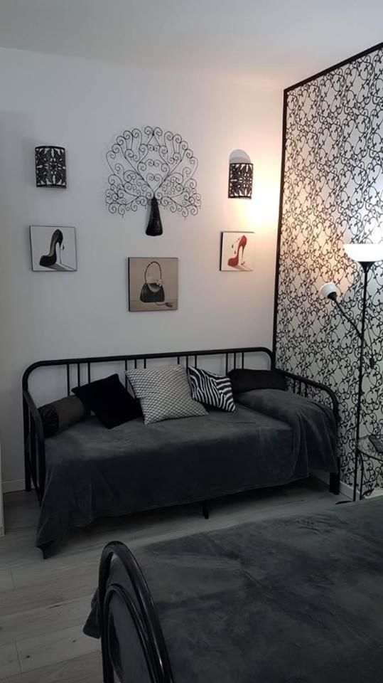 B&B La Finestra Di Fronte Rome Luaran gambar